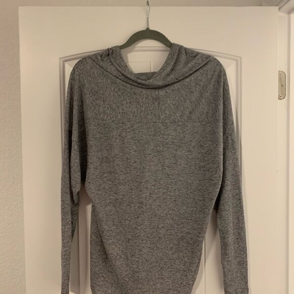 Victoria’s Secret lightweight cardigan.  Size:  SP.  Soft. - Picture 4 of 5